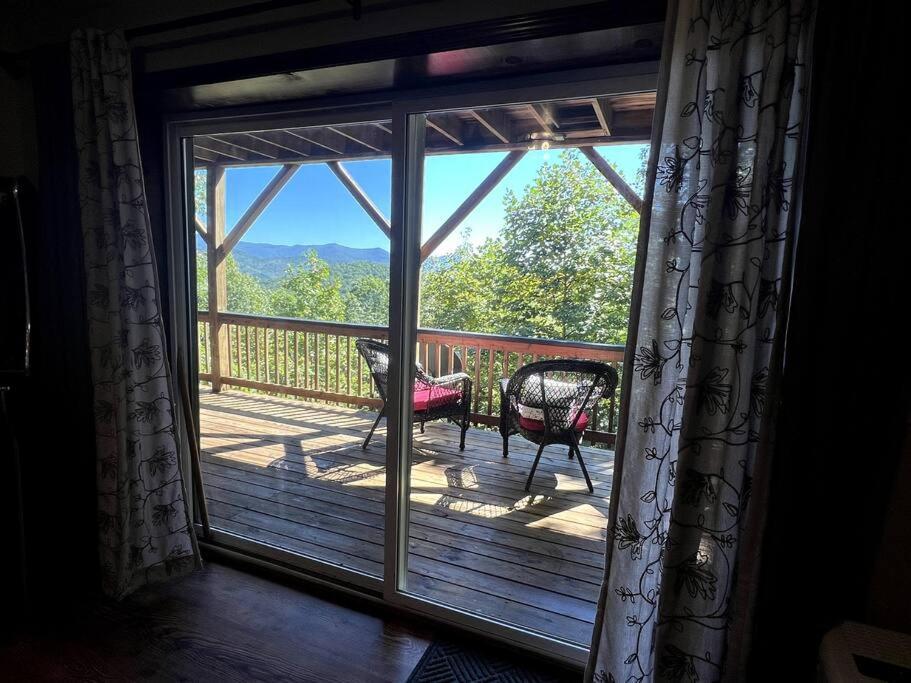 Red Rooster Family Cabin W/Hot Tub+Fire Pit+View Франклин Экстерьер фото