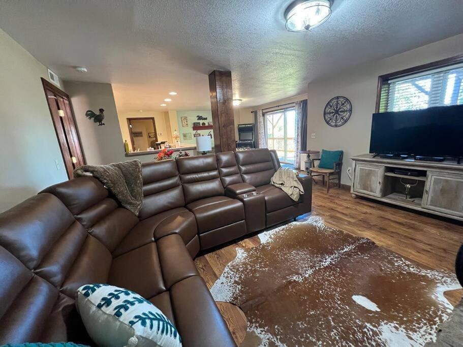 Red Rooster Family Cabin W/Hot Tub+Fire Pit+View Франклин Экстерьер фото